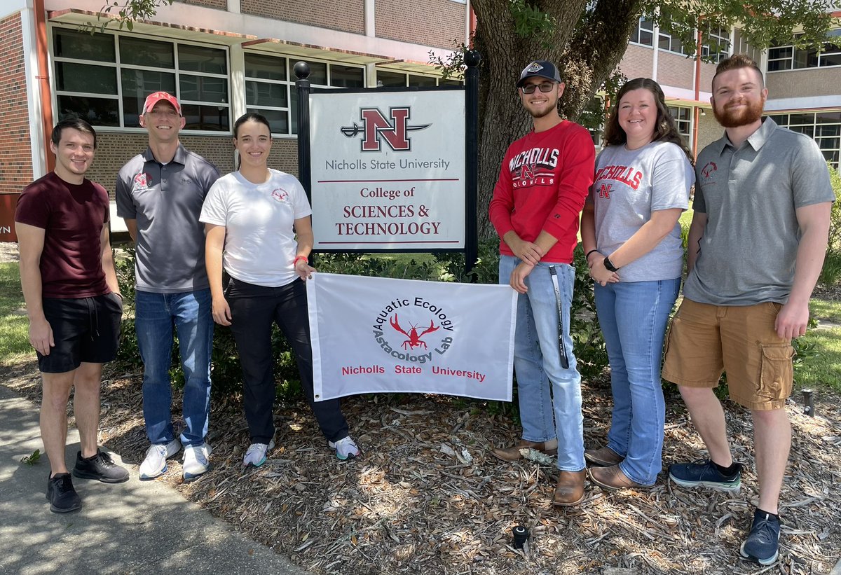 Excited about the crawesome research that is happening in the 2023 @NichollsBiology #AquaticEcologyandAstacologyLab. Four grad students and one undergraduate working in 5 different south Louisiana river basins on crawfish & coastal fisheries. 🦞🦀🐟🦐