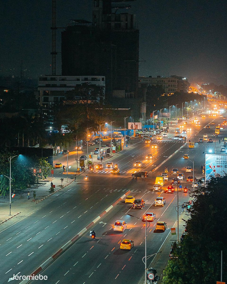 mulongeshi01's tweet photo. 📍 Kinshasa by Night 😍🇨🇩
By jeremiebe
#rdc #kinshasa #kinbynight #mboka https://t.co/KBR2jNzBVn