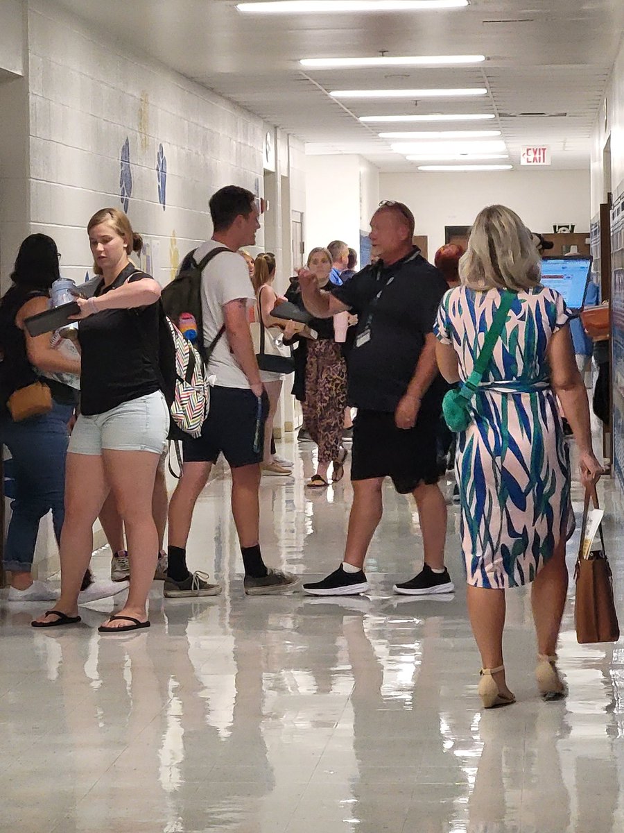 SSislerFCPSmath's tweet photo. The afternoon was just as energetic as the morning. When Ts forget it's Friday and keep working until the very end, you know great things are about to happen in #fcpssecmath classes!!! https://t.co/1BnXL7nMbH