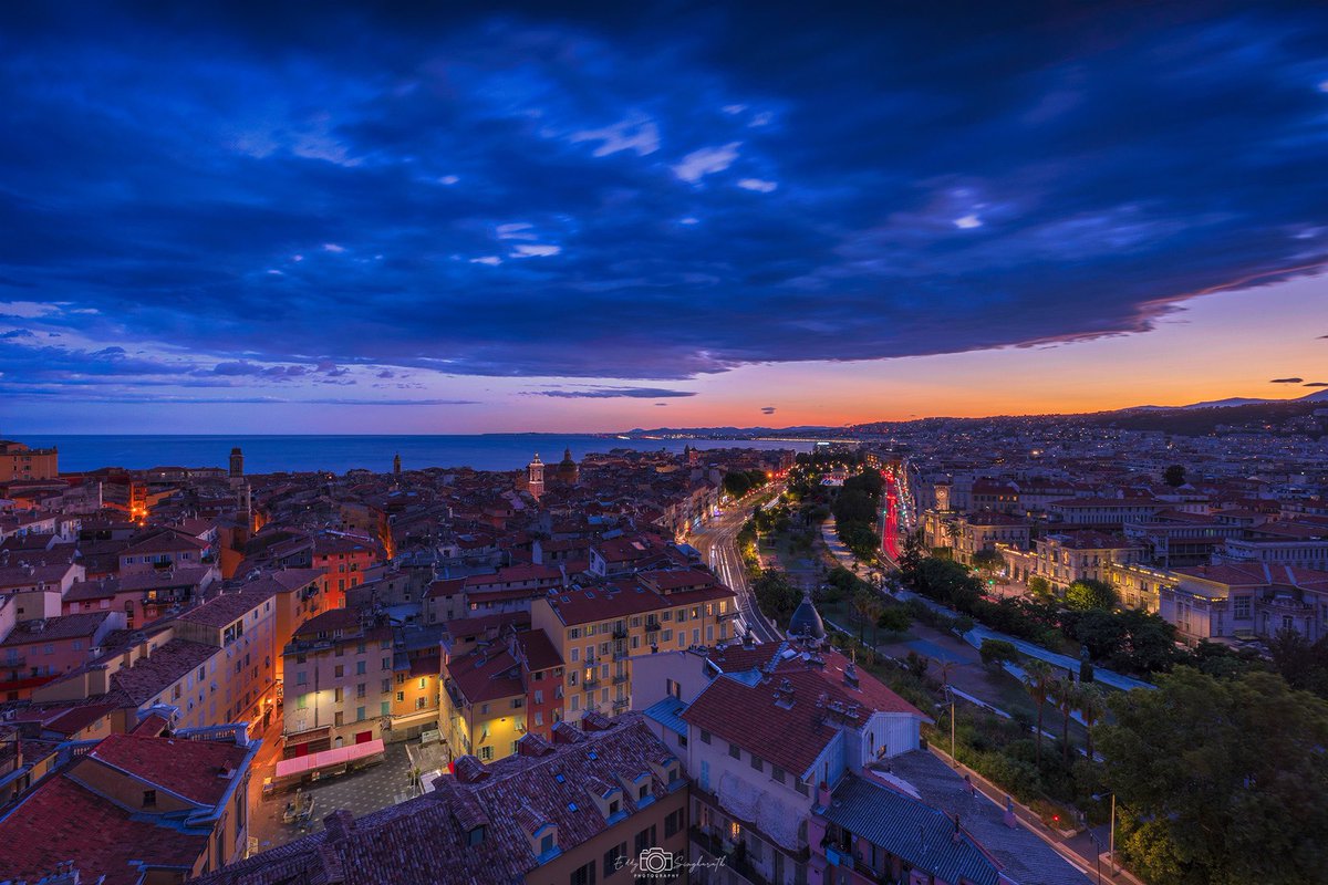 Bonsoir 

' Nice By Night '

Bonne soirée.

Crédit photo 📸 Eddy Singharath Photographie

#CotedAzurFrance #ILoveNice #ExploreNiceCotedAzur #DirectMétéo #Nice06 #FrenchRiviera #Photography #Landscapes #NiceFrance #NissaLaBella #MétéoFrance #VilleDeNice #Sunset #NiSiFrance