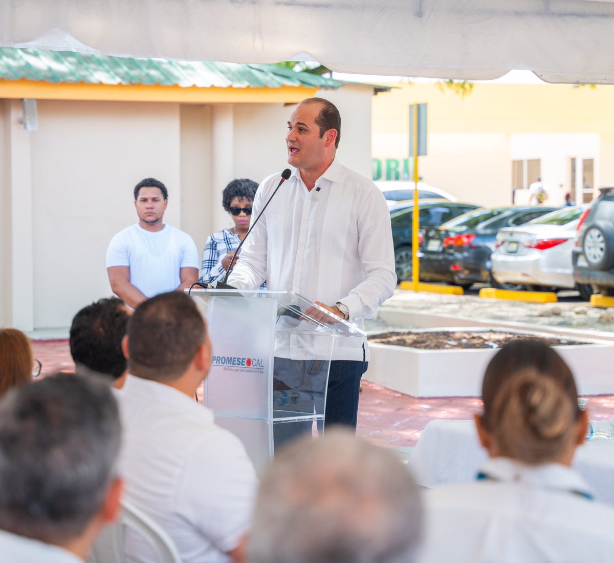adolfoperezdl's tweet image. Hoy se han inaugurado dos nuevas farmacias en Santiago de los Caballeros: una en la zona franca del municipio Tamboril-La Aurora y otra en el Centro del Primer Nivel de Atención del Barrio Obrero en Santiago Oeste. 
¡El cambio continúa!
#FarmaciadelPueblo #AdolfoPérez #PROMESECAL