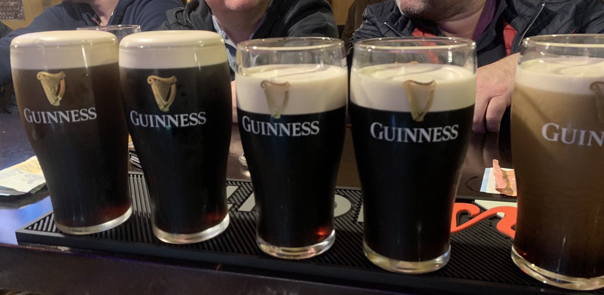 mccaguesbar's tweet image. Great night for the #highstool. It doesn’t rain at the bar counter. 😋 @homeofguinness