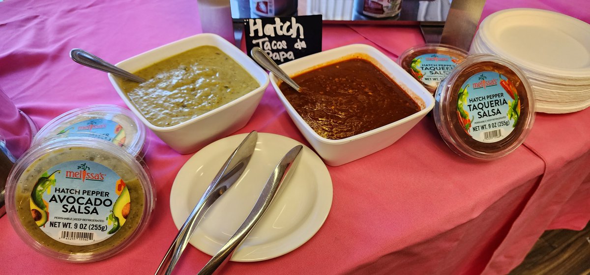 Foodfaye's tweet photo. Delicious potato tacos with Hatch Avocado Salsa and Hatch Taqueria Salsa, both new salsas from @MelissasProduce ! 
* filled with Dutch Yellow Potato puree, tomatoes, lettuce &amp; queso ranchero
* at our Hatch Pepper tasting luncheon @Salsagrill !

#HatchatHome #tacos #cheese #salsa https://t.co/w6EnRSCYy1