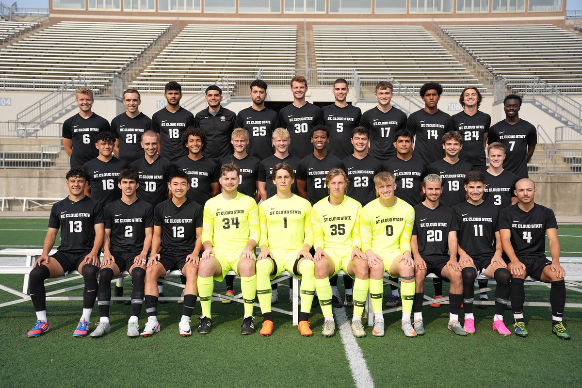 SCSUMSOCCER's tweet photo. Your 2023 St. Cloud State Huskies 🐾😤

@SCSUHuskies 

#huskiessoccer https://t.co/hJd1FRWqNp