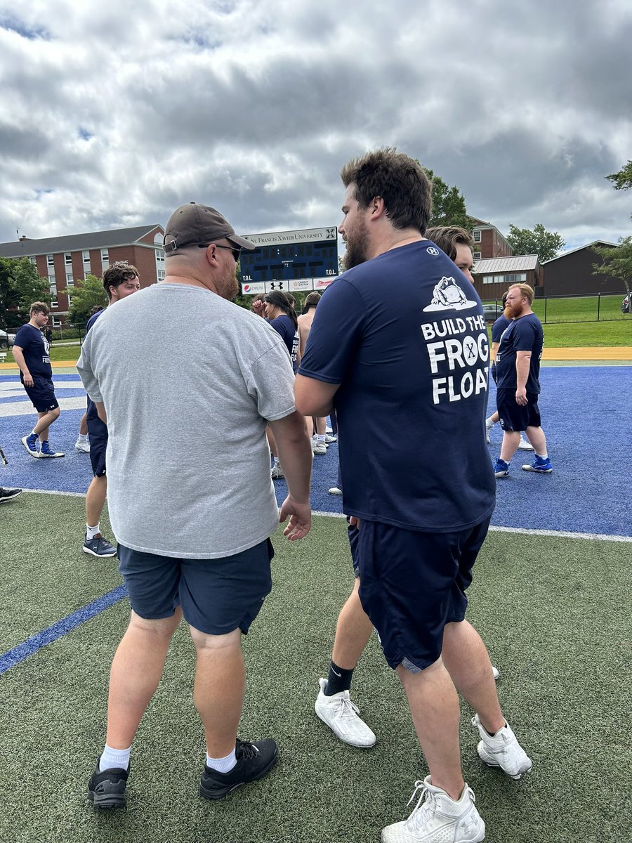 CoachVDH's tweet image. Training Camp number 10 in the books

#HailandHealth
#STFX
#GoXGo

📸: Dylan Provost