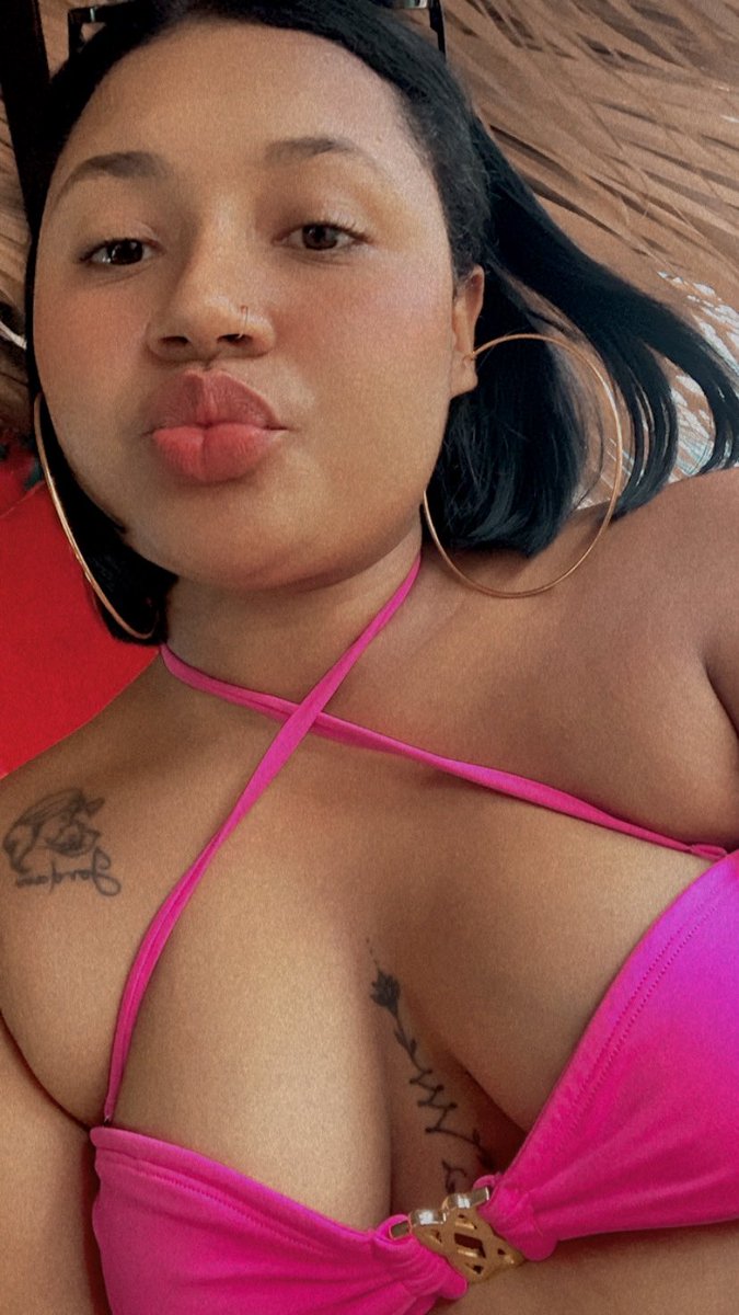 Melenny21's tweet photo. Hoy toca piscina ❤️🥰quien me acompaña ✅❤️‍🔥 https://t.co/adGdOsTcOt