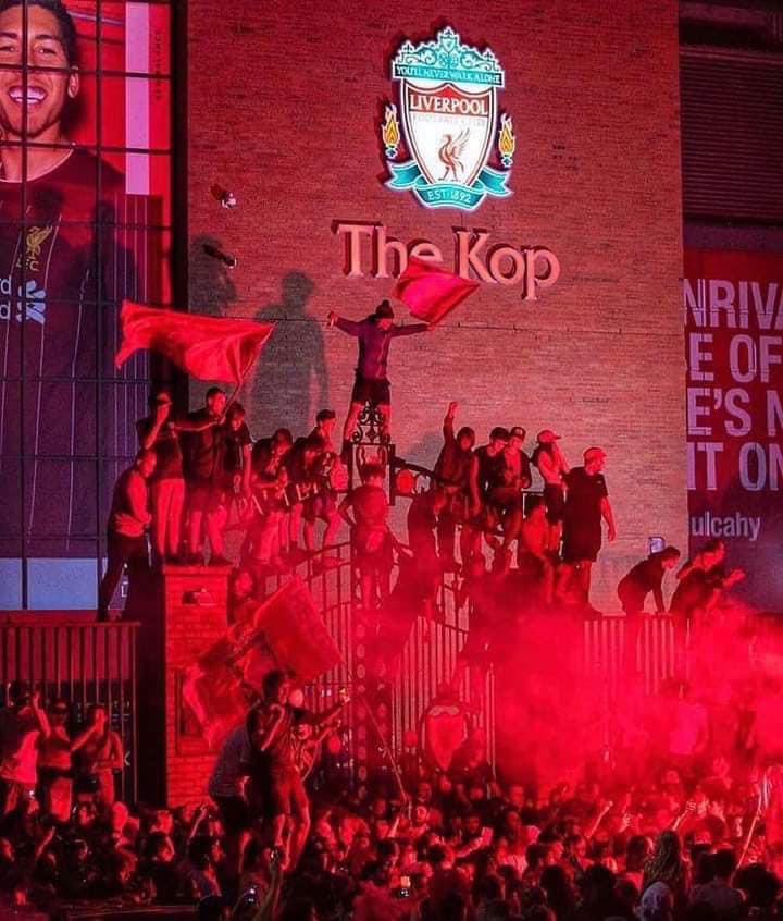 No Liverpool fan can skip a Great Picture without a like and rt @LFC