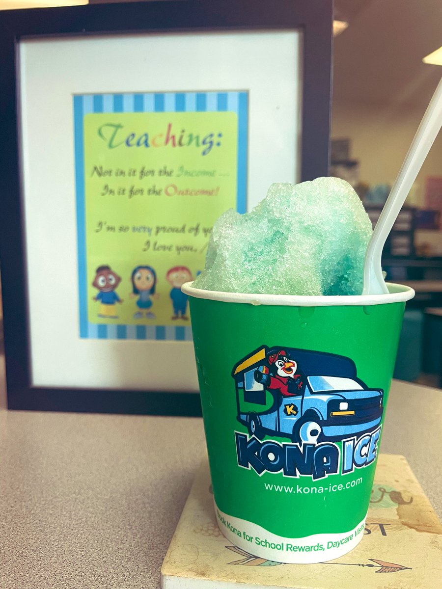 Marcie Conrad (@conradmarcie) on Twitter photo 11 years in a row!!! Thanks to the best principal in the universe <a href="/LAERomer/">Leigh Anne Romer</a> for the sweet tradition!
#thejctjourney 11 years in a row!!! Thanks to the best principal in the universe <a href="/LAERomer/">Leigh Anne Romer</a> for the sweet tradition!
#thejctjourney