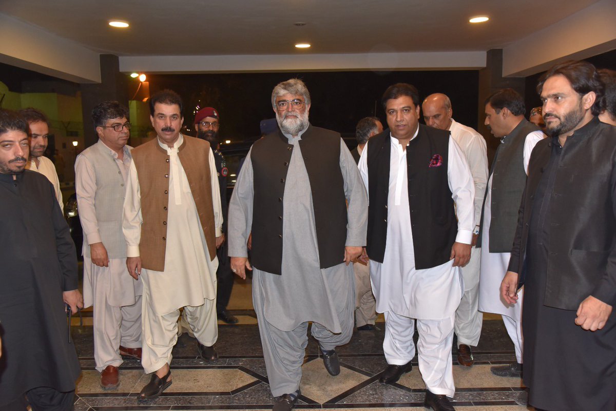 MirImranGichki1's tweet photo. Welcoming the new Interim Cheif Minister Bln Mir Ali Mardan Khan Domki @dpr_gob @CMOBalochistan https://t.co/YAwKdy67JR