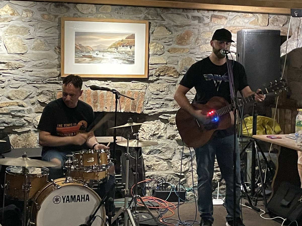 @TheSunDogs1 Excellent music at the #Royal_Oak #Fishguard. Listened to them last week at the #Ship_Aground in Dinas Cross. Great local band.