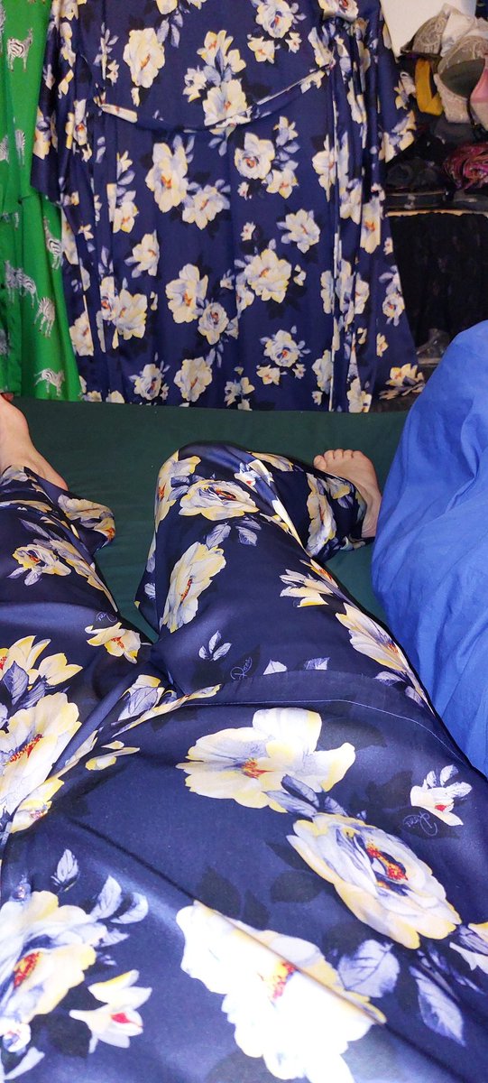 satin_laura's tweet photo. sweet satin dreams 💤💋🥰💙💞

#satin #satinpyjamas #satinnightwear #satinpjs #silkysatin #satinlovers #satinlove https://t.co/pLwqyVLlhW