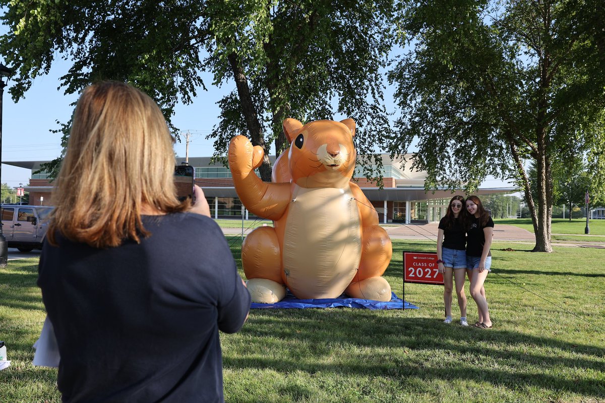 Grinnell College (@grinnellcollege) on Twitter photo Welcome Grinnellians! ❤️🖤 #classof2027 #GoForthGrinnellian Welcome Grinnellians! ❤️🖤 #classof2027 #GoForthGrinnellian