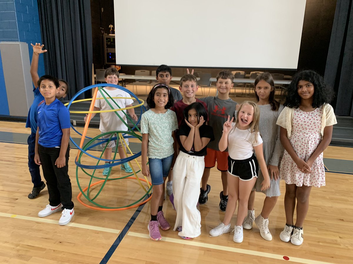 coachmauldin20's tweet photo. You can tell our 5th graders have been together over the past 3 years. Their teamwork and positivity helped them complete todays activities with ease! #TogetherWeImagine @HickoryRidgeES https://t.co/2nY0lng1sL