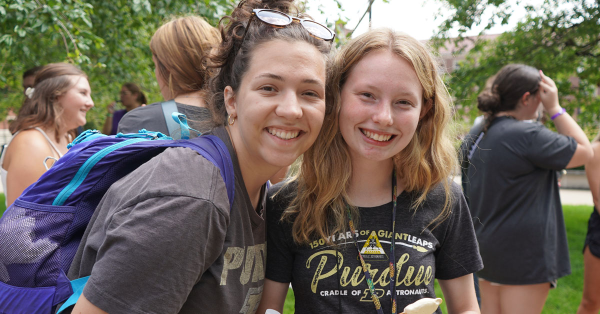 PurdueEDU's tweet photo. We're so glad our new #BoilermakerEducators are here - welcome to @lifeatpurdue and #PurdueEDU! Here are a few events from our #boilergoldrush week. https://t.co/GoGJ2EMBtY