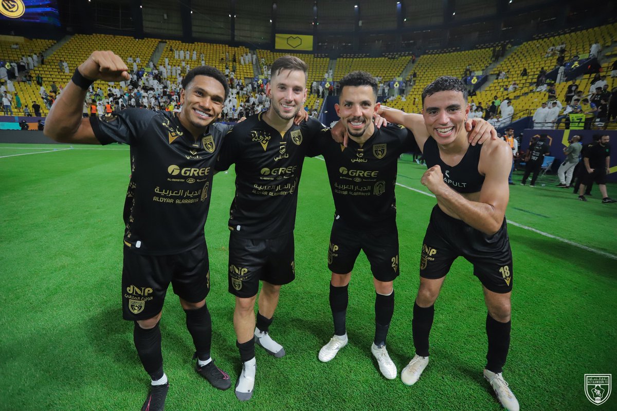 AltaawounFC's tweet photo. ويــن تــروح؟
 
🛡️⚔️🧑‍🎨🚀

#التعاون_النصر https://t.co/1LNNhQXbKV