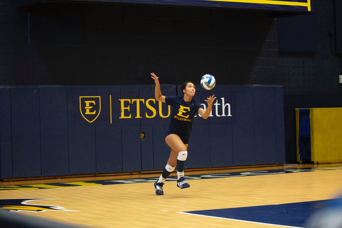 ETSUVolleyball's tweet photo. 𝘼 𝙛𝙚𝙬 𝙛𝙡𝙞𝙘𝙠𝙨 𝙛𝙧𝙤𝙢 𝙩𝙤𝙙𝙖𝙮'𝙨 𝙚𝙭𝙝𝙞𝙗𝙞𝙩𝙞𝙤𝙣 📸

🔗 https://t.co/vS89yTIH6G

#BucYeah | #ETSUTough 🏴‍☠️ https://t.co/PaDjtZYAWz