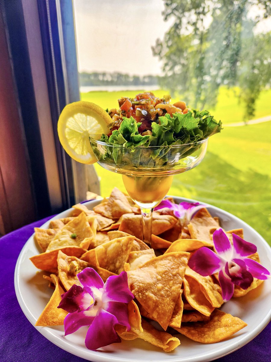 🚨 NEW APPETIZER FEATURE 🚨

Shrimp Ceviche &amp; Chips

South Atlantic White Shrimp marinated with Tomato Juice, Jalapeño, Scallion, Cilantro &amp; Fresh Spices. Served with fresh Corn Tortilla Chips.