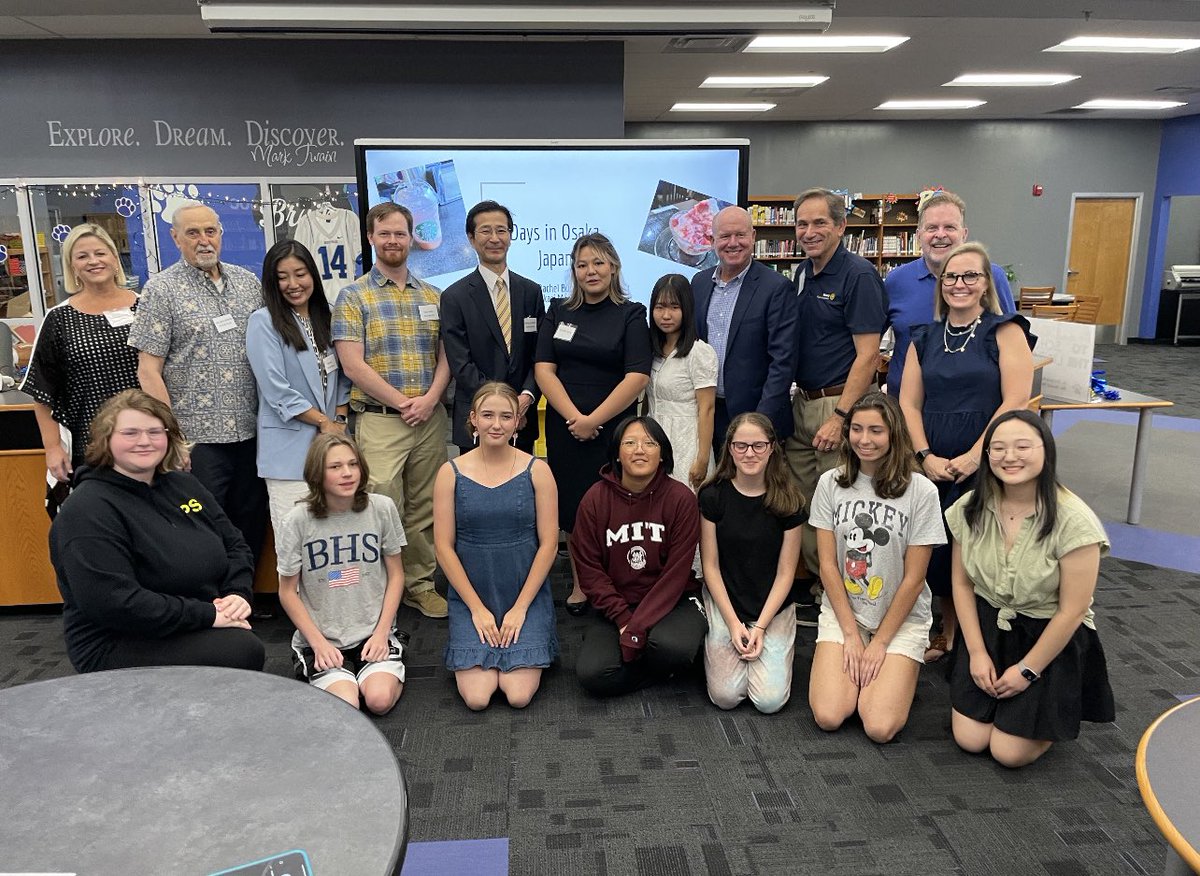 wcsBHSals's tweet photo. Yesterday, the @wcsBHS Japanese Cultural Club hosted Consul General Matsumoto of the Japanese Consulate in Nashville and members of the Brentwood Rotary Club to share their recent experiences with the Rotary Youth Exchange program. https://t.co/8VNzVIUvTi
