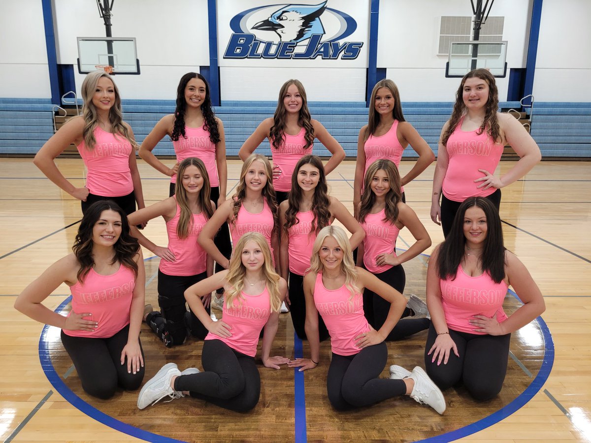 JHS_R7_Dance's tweet image. One week until our season opener! We're ready! @R7Activities #jeffersonjayettes #danceteam #pictureday #jr7