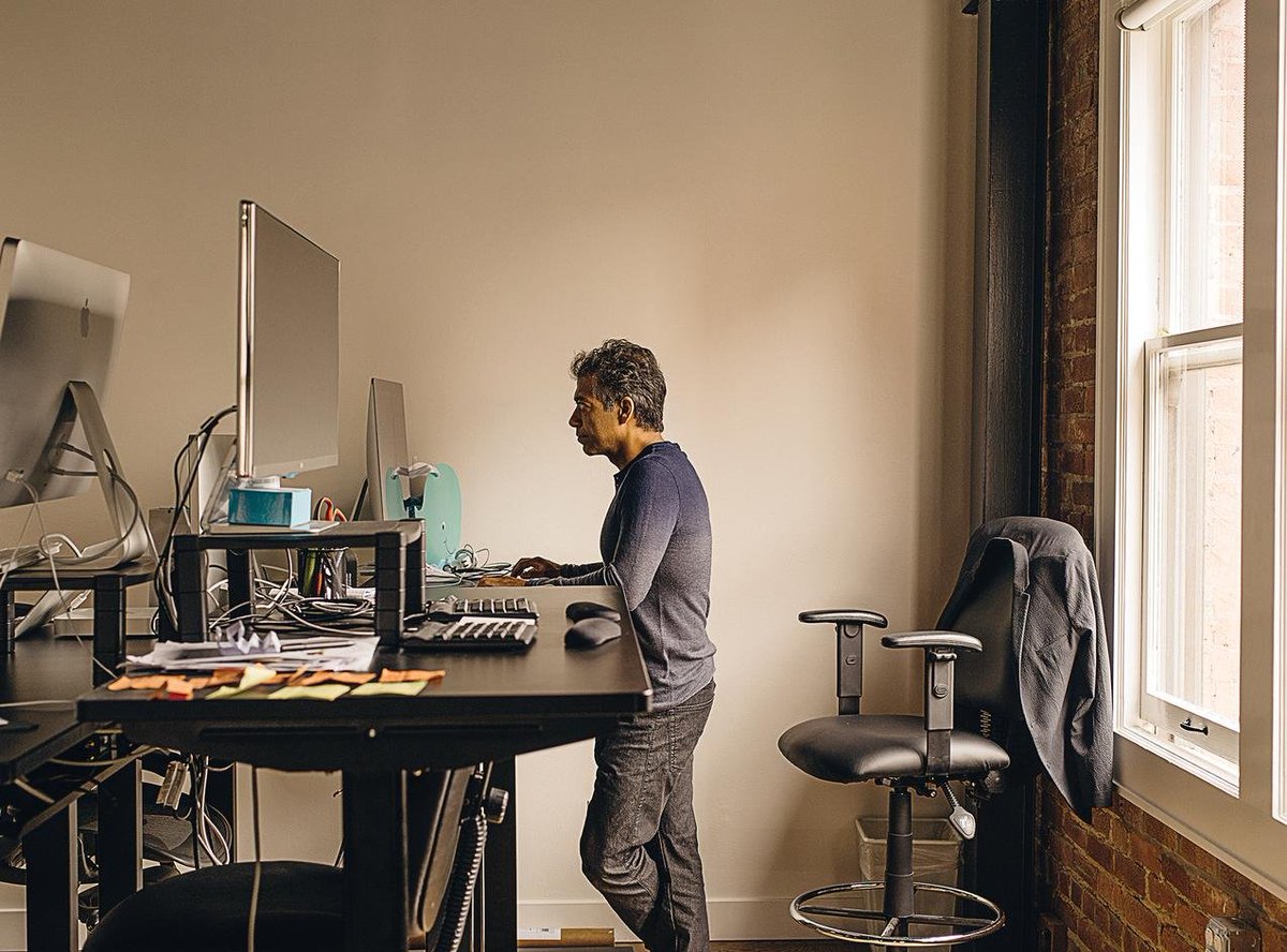 25 in-depth ChatGPT prompts to help you scale your internet business with golden frameworks:

[bookmark now or fall behind]

1. Viral Loop Strategy

Prompt: "Use Viral Loop Strategy to assess [my business decision]. Construct a process where existing users help in recruiting new