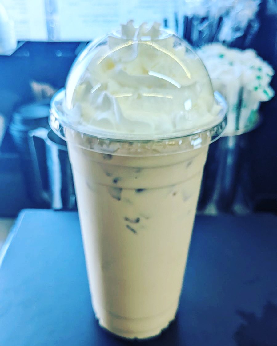 CoffeeTennessee's tweet photo. Happy hour 3-6!  Enjoy a frappe and blended Lotus at your tailgate party!  #freshstartcoffeetn #coffeetennessee #savannahtn #lotusenergydrink #frappes #FridayNightLights #hardincountyfootball https://t.co/knYCEG97KX