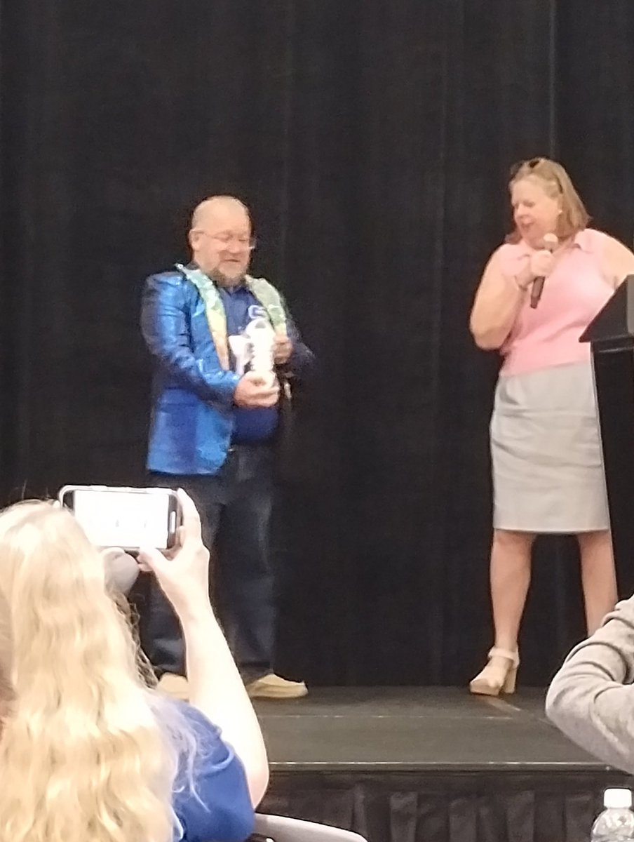 labboopanda's tweet photo. Honors for @ericdresh ! So deserved for our fabulous friend! https://t.co/Abx1kK7ou3