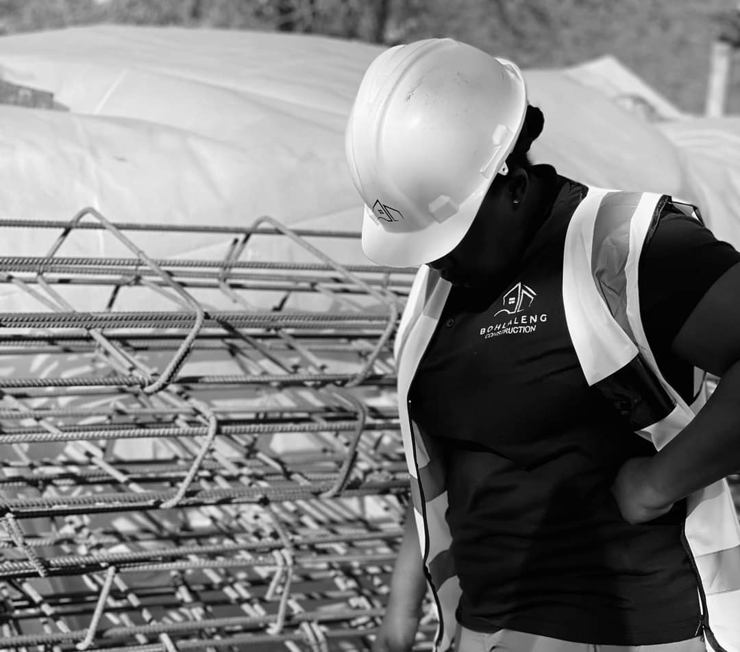 WomenInConst's tweet photo. 100%! RT @BohlalengH

A great leader creates more leaders

#WomenInConstruction https://t.co/Nwm5JVOT10