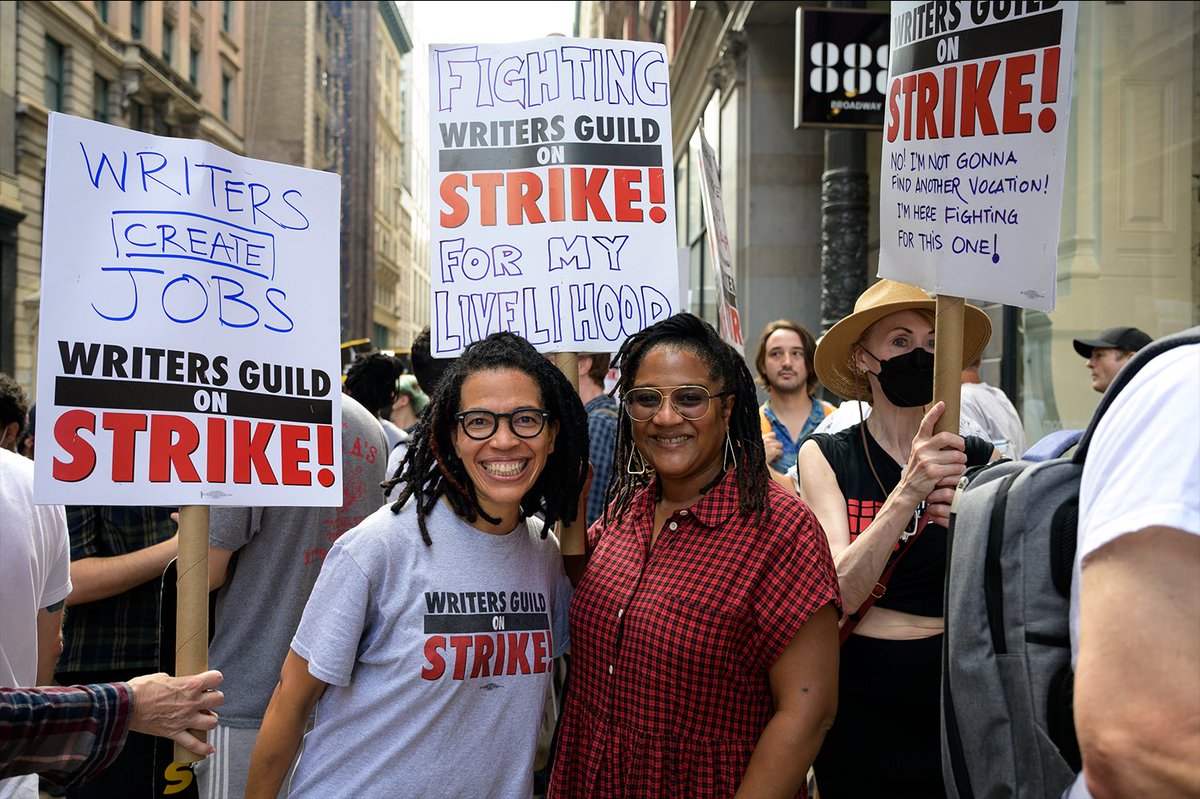 DGFound's tweet photo. We joined @dramatistsguild and a powerful assembly of writers at Wednesday’s Playwrights Picket to show support for @WGAEast and @sagaftra! 

We're here to help. DGF's Strike Relief Grant offers financial support for those Dramatists impacted. https://t.co/2s6EDVu2ks https://t.co/YvChK2BoOb