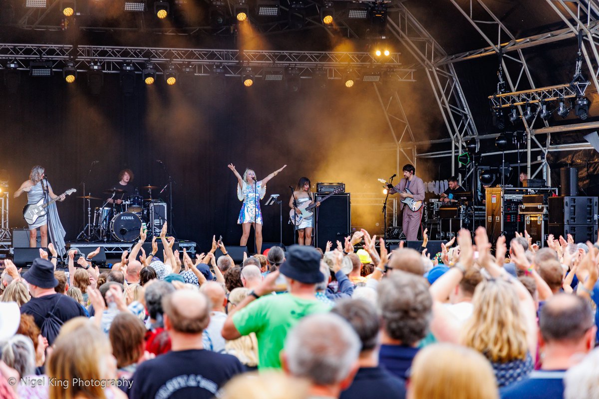 NigelKingPhotos's tweet photo. 1 of 2

@AlteredImages5 with @claregrogan2 on the @Confetti_ICT stage at @splendourfest  Day 2 in #Nottingham.

For @LeftLion  .

#LiveMusicPhotography #GigPhotography #musicphotography #musicphotographer #NottinghamPhotographer #Nottingham #SplendourFest #festivalphotography https://t.co/BnkrdiTjBM