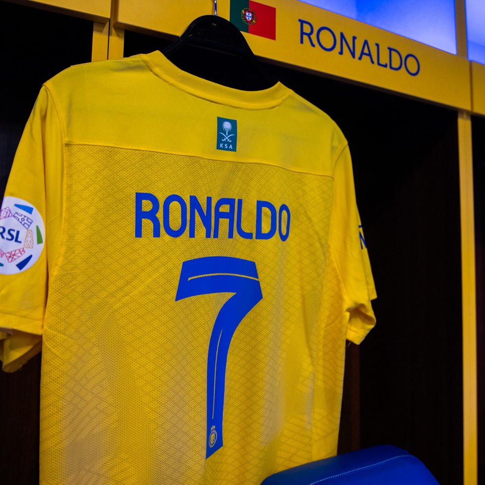 SPL_EN's tweet photo. 📍 On location

Cristiano Ronaldo is ready for his first taste of #RoshnSaudiLeague action this season 🇵🇹

#yallaRSL https://t.co/gromNd2tbu