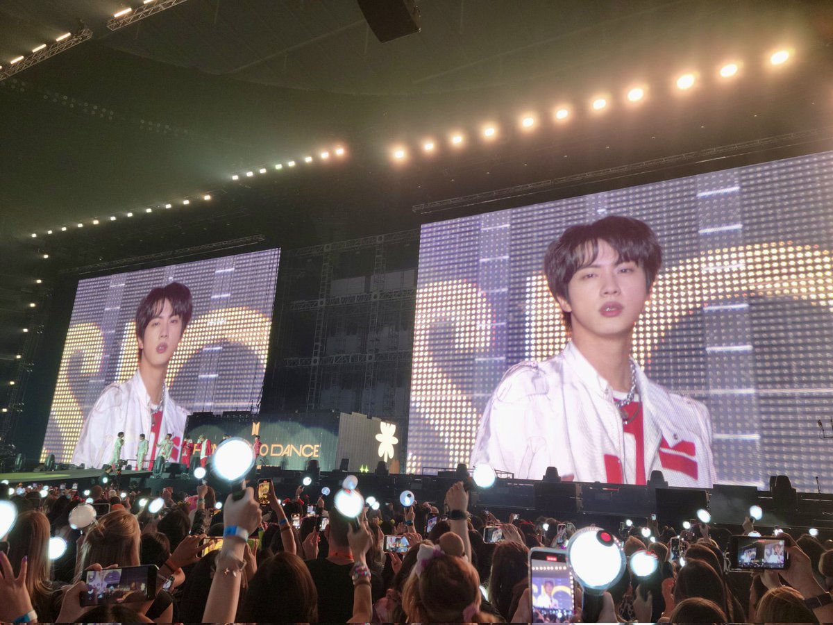 jinslookbook's tweet photo. this genre of seokjin >>> https://t.co/VJLN50EbuF