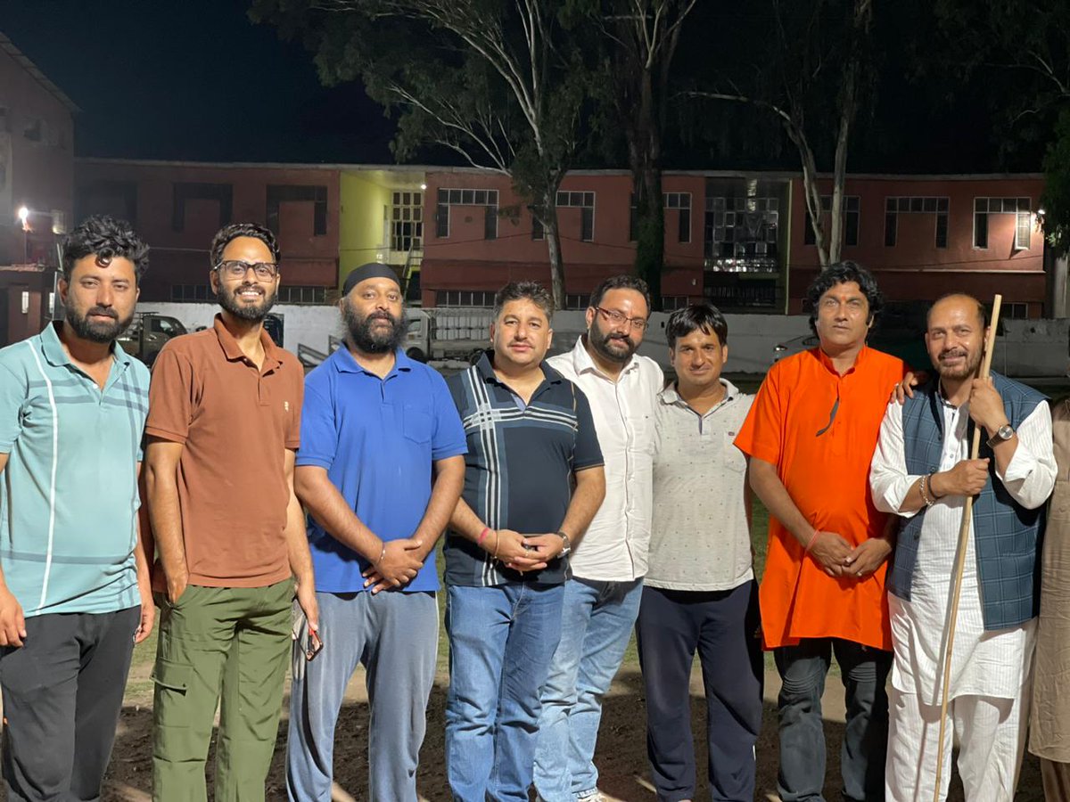 Maliksohail_jk's tweet photo. Tribal people of Pahari Qabila extended warm welcome to all the Yatris on their revered religious pilgrimage to Sh. Budha Amarnath Ji Yatra Mandi, Poonch. 
We will extend our best possible hospitality to the pilgrims.
@OfficeOfLGJandK 
@igpjmu
@Divcomjammu
@diprjk https://t.co/PtG9imSsfG