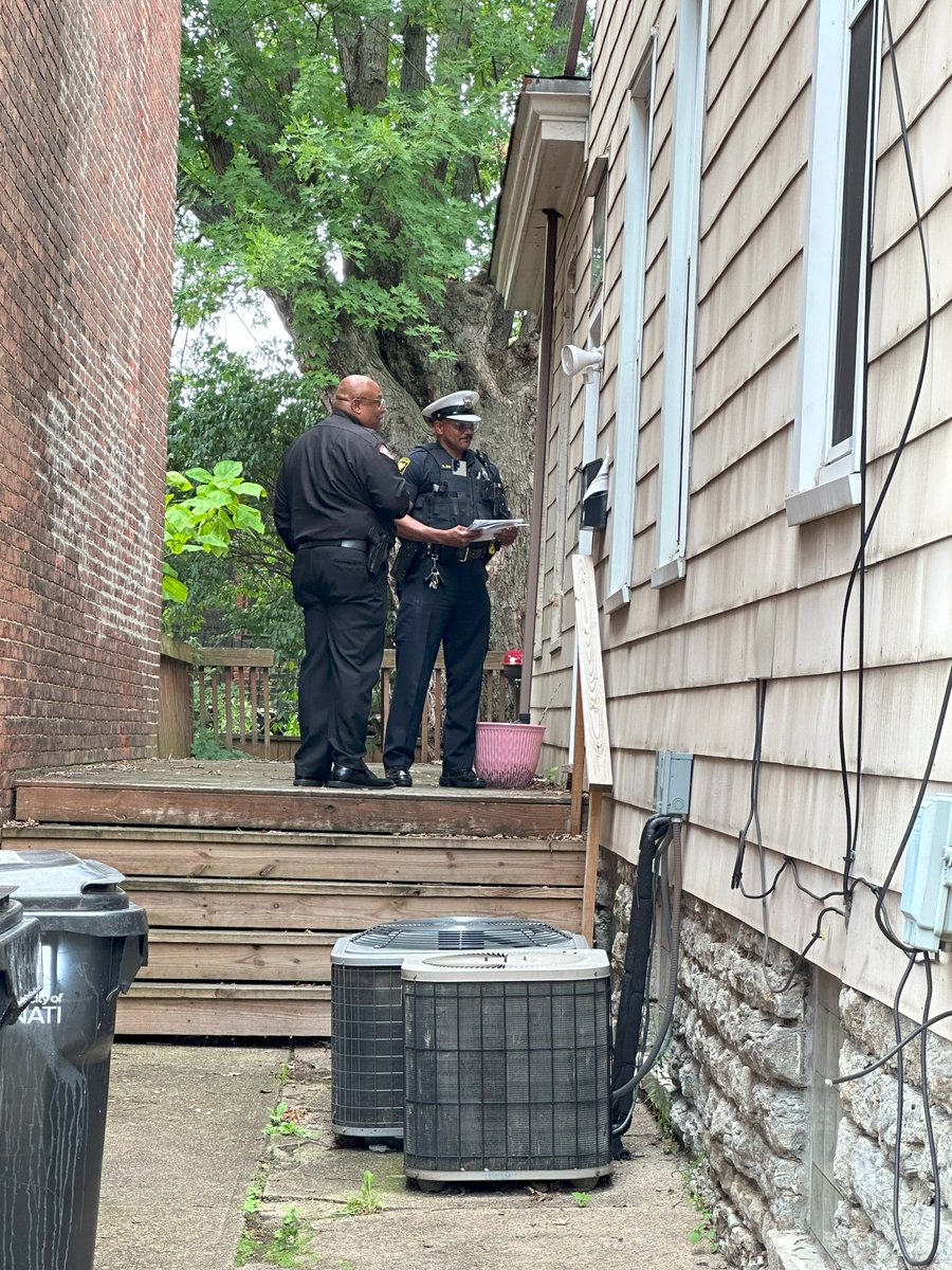 Chief Eliot K. Isaac (@chiefeisaac) on Twitter photo Yesterday <a href="/TeresaTheetge/">Police Chief Teresa Theetge</a> and I, along with members of <a href="/UCPublicSafety/">UC Public Safety</a>, Student Affairs and <a href="/CincyPD/">Cincinnati Police Department</a>, got out and spoke with some of our students living off campus to remind them of the importance of being good neighbors ahead of the upcoming semester. Yesterday <a href="/TeresaTheetge/">Police Chief Teresa Theetge</a> and I, along with members of <a href="/UCPublicSafety/">UC Public Safety</a>, Student Affairs and <a href="/CincyPD/">Cincinnati Police Department</a>, got out and spoke with some of our students living off campus to remind them of the importance of being good neighbors ahead of the upcoming semester.