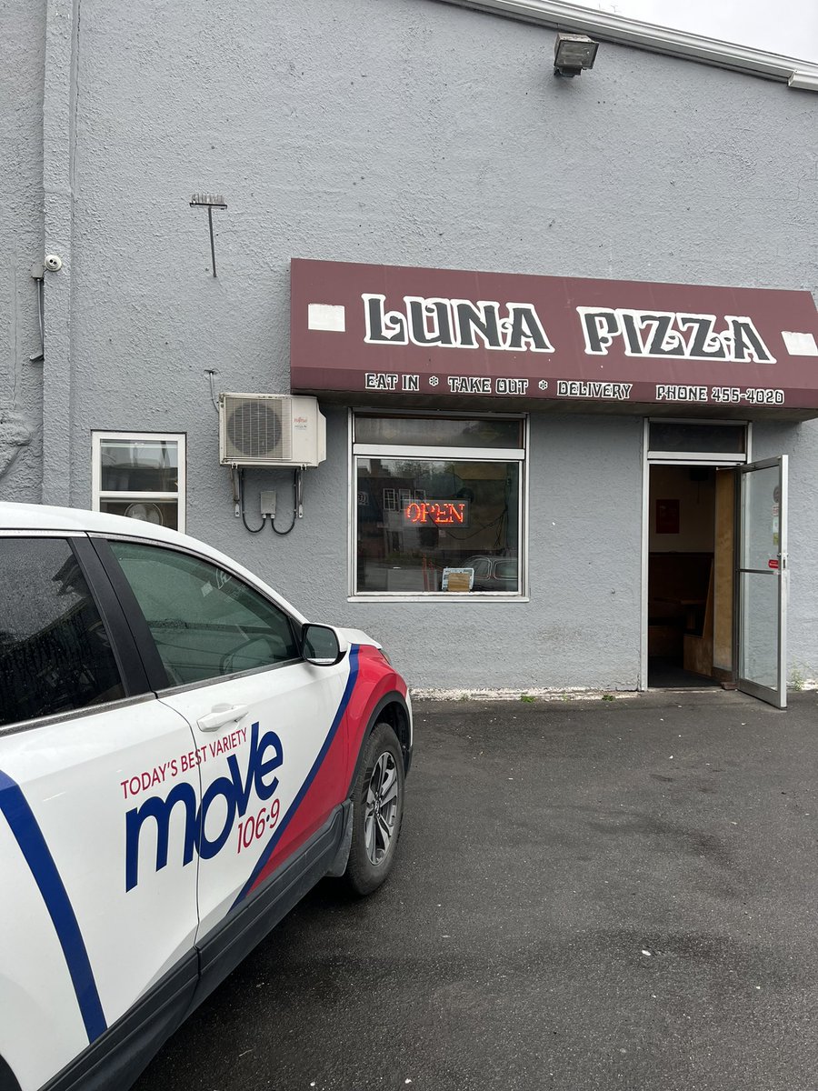 Move1069's tweet photo. Retweet to win FREE PIZZA!👇

Check out Luna Pizza for delicious Montreal style pizza! They have been a staple in Fredericton for the past 50 years! 🤩🍕

By retweeting THIS post, you’ll be entered to win one ☝️ of FOUR 4️⃣ $50 Luna gift cards! 🎁

-Rebecca
#move1069 #summersquad https://t.co/bmFYQtr5QY