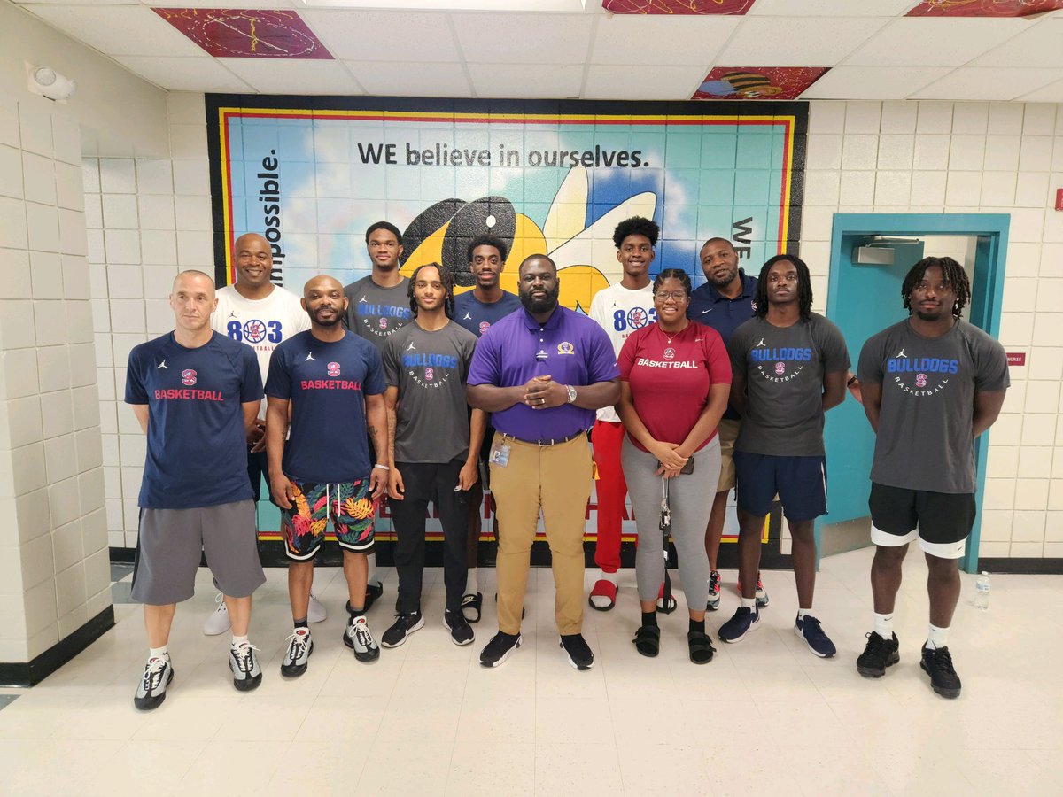 SCStateMBB's tweet image. We had a great time talking and hanging out with the students of Marshall Elementary School today. 

As well as the fun stuff, it was nice hearing about their goals of being doctors, veterinarians, pediatricians, lawyers and role models in their community. ♥️💙 #WeAreSCState