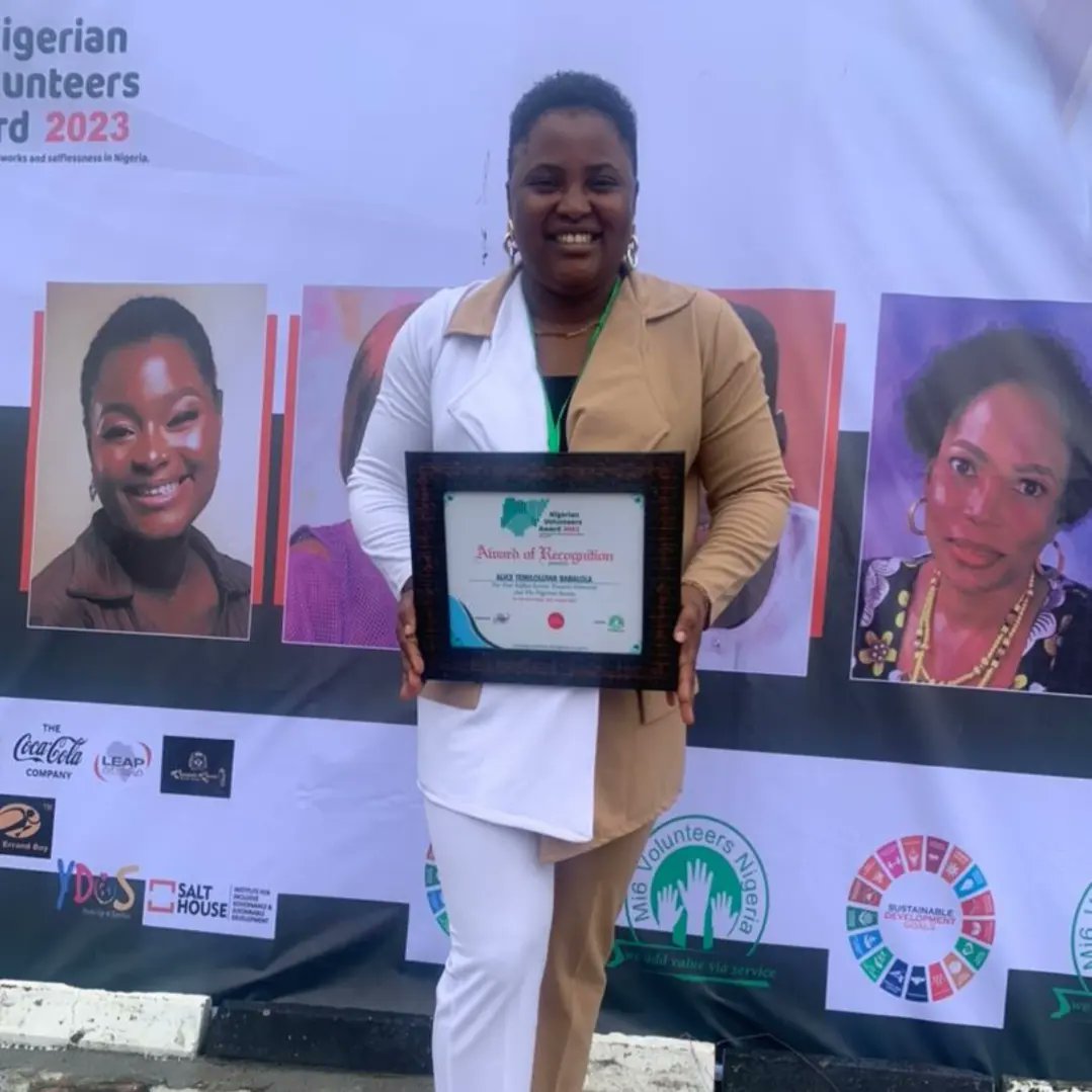 mamiconference's tweet photo. We would like to congratulate a selfless being in person of Mrs Alice Babalola(convener of Make A Move Initiative), who got an award of recognition for her  selfless service towards humanity and the Nigerian Society courtesy Nigerian Volunteers Award @theofficialnva, thank you https://t.co/Q7cjBdNeTY