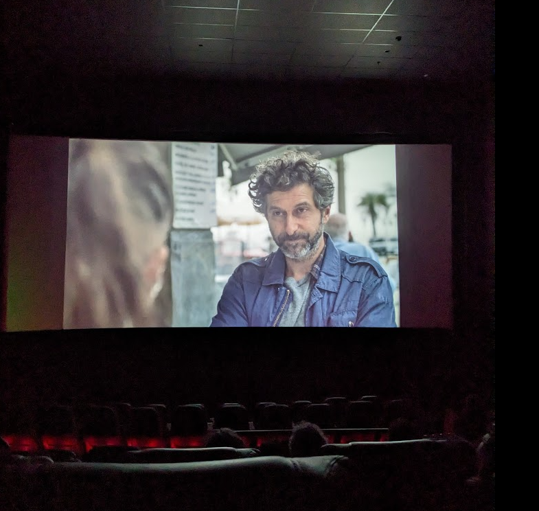 ScubaTrans's tweet image. Qué linda sensación es sentarse en un cine a ver una peli que viste nacer y crecer... y hasta pusiste tu granito de arena en lo que sabés (traducción de la gacetilla :D). ¡Gracias @ComunidadOrsai @casciari @soynachomerlo por la oportunidad!