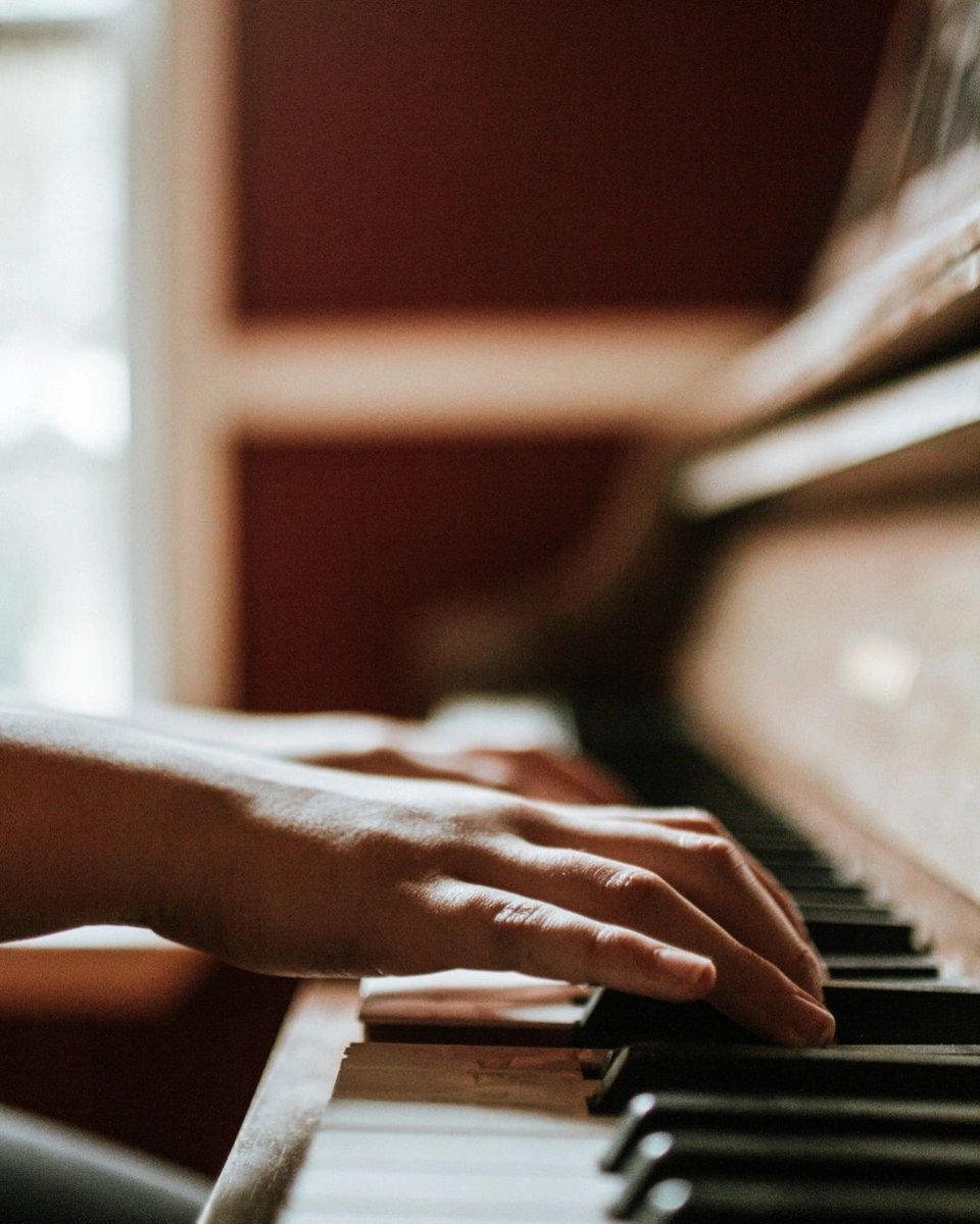 We know that pianos are not just instruments -- they're precious heirlooms. Our expert piano movers have the experience and equipment necessary to transport your piano safely and securely. Trust us with your beloved instrument! 🎹 #PianoMoving #FamilyBusiness