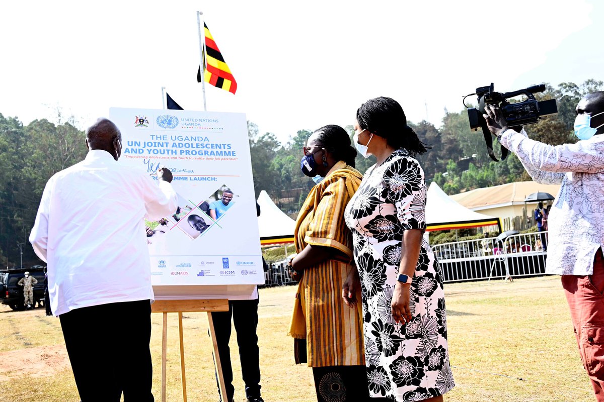 KagutaMuseveni's tweet image. I spent the day in Kabale attending the International Youth Day celebrations. I appeal to the youth to desist from embracing the wrong ideology of sectarianism of religion or tribes and working for foreign interests.
 
I have been watching all these years. Many of the people who…