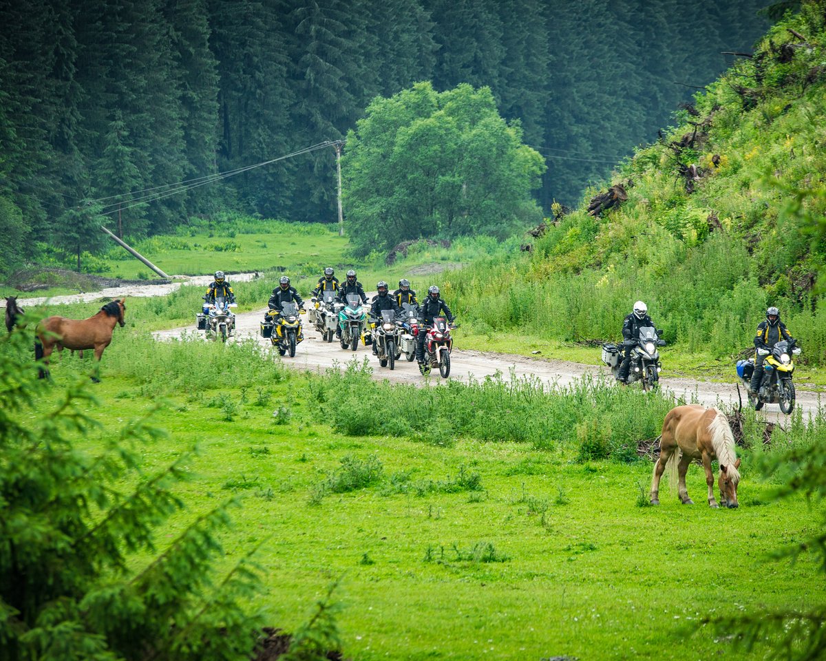TOURATECH's tweet photo. 🎤Which motorbike brand is yours?? 🏆 BMW? KTM? Honda? Yamaha? Suzuki? Triumph? Ducati? ...
Regardless of the brand, hopefully, we can all agree on one thing: riding in such a large group is pure fun and bonding! 💛 #groupriding #touratech #madeforadventure #motorbike #travel https://t.co/ofvZmUWxin
