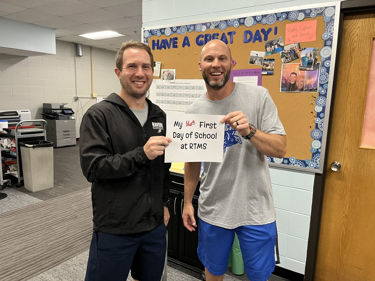 First day of school…and everyone is smiling!! #rtmssparks