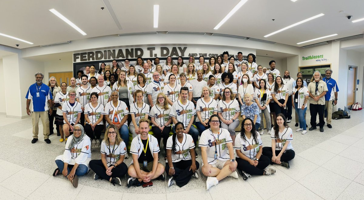 FerdinandTDayES's tweet photo. We are Ferdinand T. Day! 
2023-2024 School Year!💙💚 https://t.co/vFzrTtnWbd