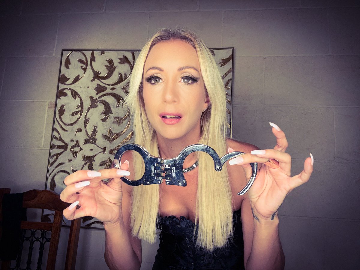 MissAthenaR's tweet photo. RT

IWC fans… I’m giving you 20% off all my NEW amazing clips, over 20 new clips now to Binge upon 🍆💦💦

Use the code WEAKFORATHENA 

https://t.co/5P2zOWwgB3

#hypno  #mindfuck #intellegent #goddess https://t.co/3j9GeJwLD8