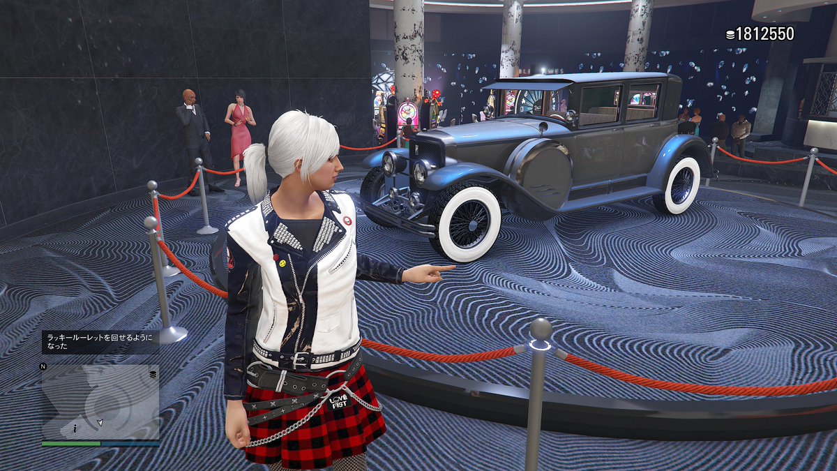 GTA5】週アプデ動画で漏れてましたがカジノ景品台のルーズヴェルトバローは現在ウェブ非売車両です。  更にトリムカラーに入手不可の色が付いています。欲しい人は頑張って当ててください。 #GTAOnline #RockstarGames