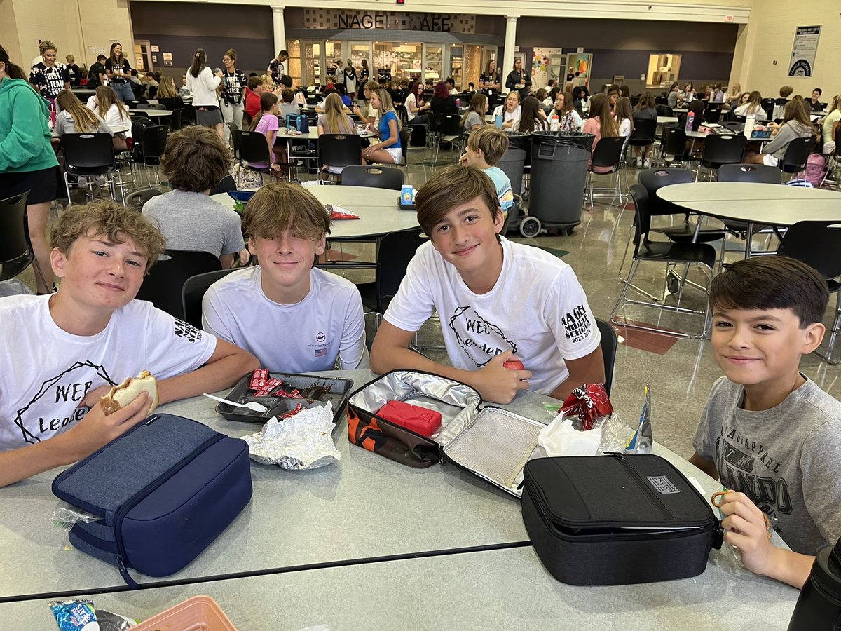 NagelNighthawks's tweet image. Welcome Back Nighthawks-Day Two! #Everymomentmatters #Middleschoolvibes