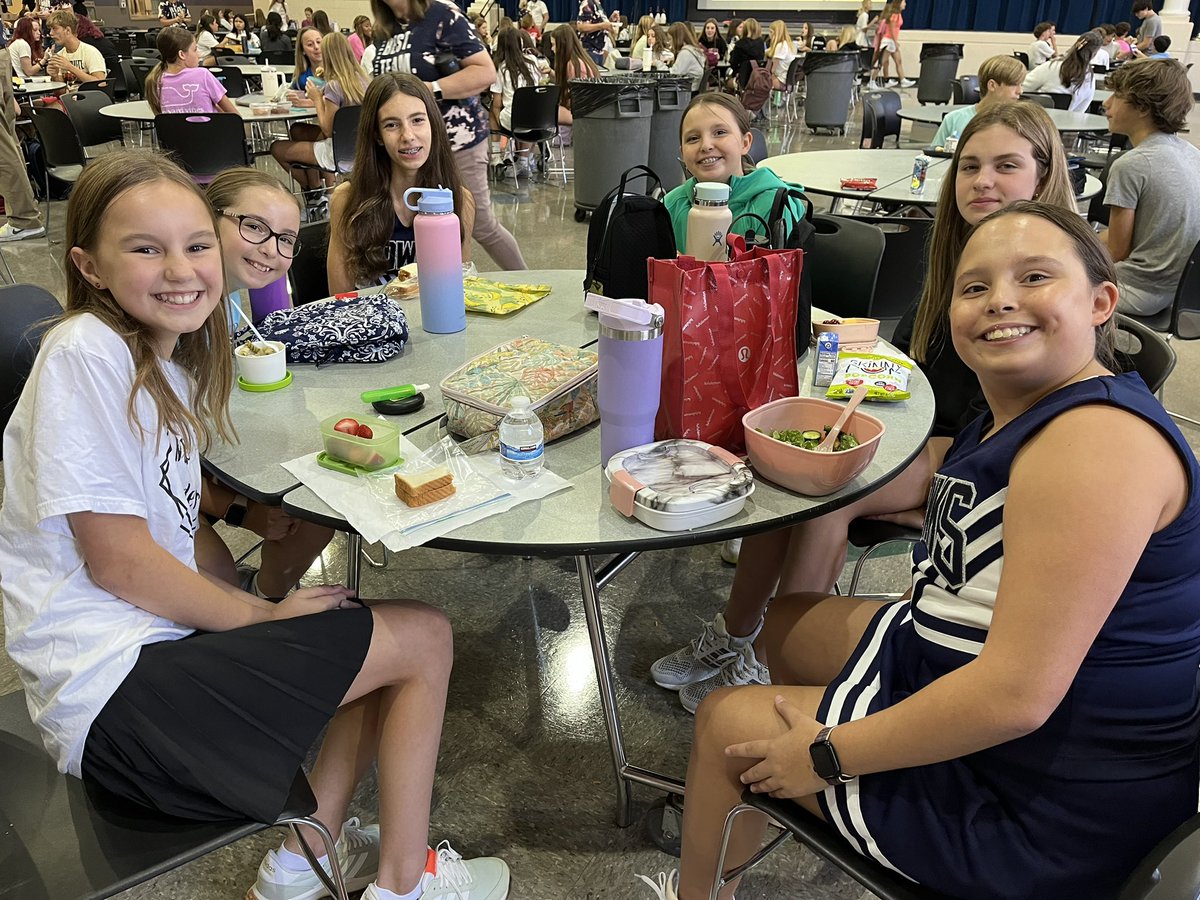 NagelNighthawks's tweet image. Welcome Back Nighthawks-Day Two! #Everymomentmatters #Middleschoolvibes