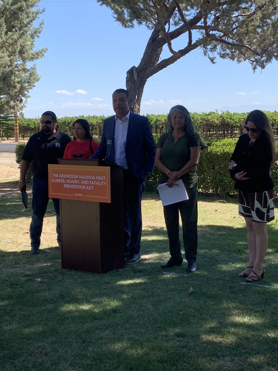 nicoleMfoy's tweet photo. I’m at @UFWupdates historic 40 Acres site in Delano this morning. @SenAlexPadilla is here to speak with California workers and the Asunción Valdivia Heat Illness, Injury and Fatality Prevention Act

“The year is 2023. How can it be there is no federal protections for heat?” https://t.co/B1tkWCjc1d