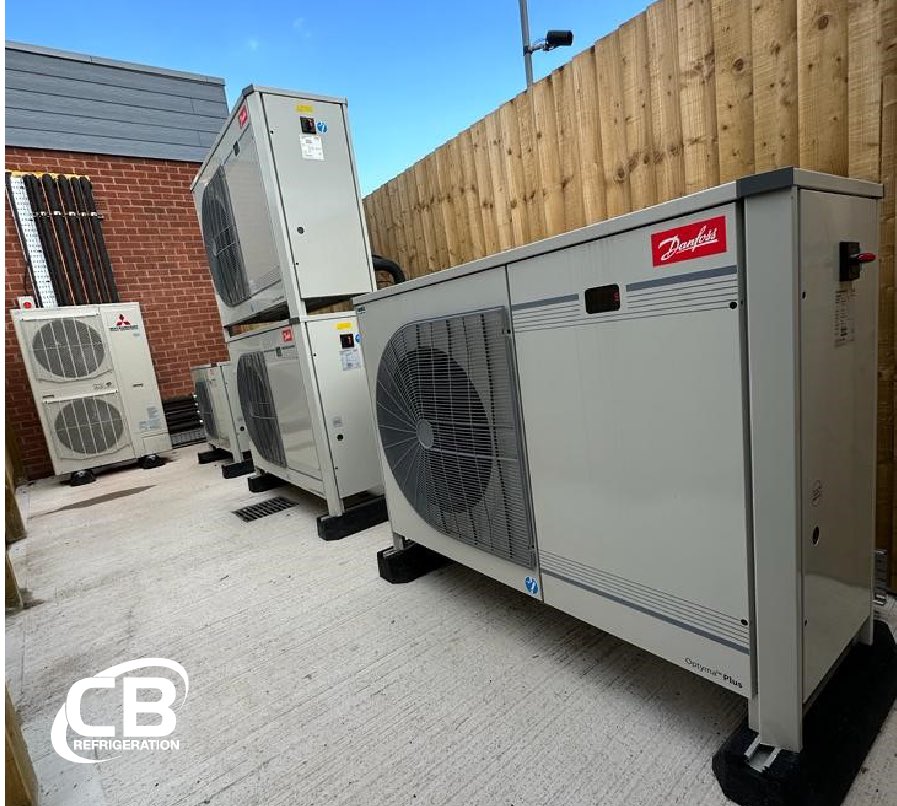 CBRefriger8's tweet photo. We’ve recently completed a convenience store refit, with new air-conditioning systems &amp; a new walk-in chiller &amp; freezer, replacing the pack system with new #Danfoss Optyma inverter condensing units to run the store cases.

#CBRefrigeration
#ExcellenceInEngineering
#Refrigeration https://t.co/iDUjTLbPcY