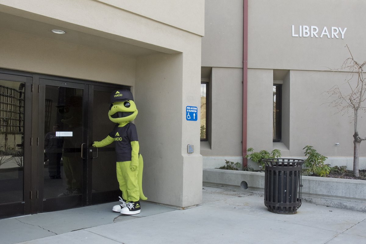 tmccnevada's tweet photo. π¨οΈDid you know? As a registered student, you get $10.00 worth of printing credit each semester! Bring your assignments and study materials to life at the library with this awesome perk! π―π» #collegehacks #TMCCResources #TMCCPaysOff https://t.co/Bq4fOjxkJB