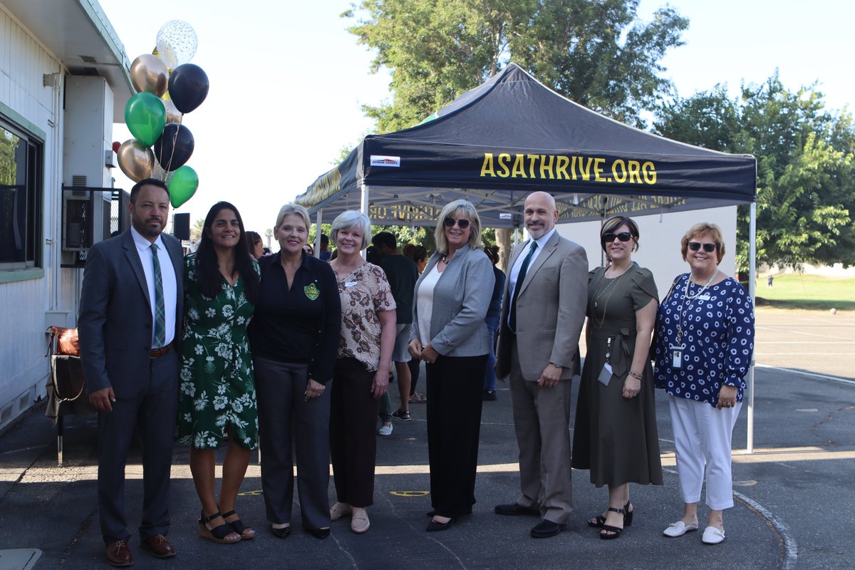 CALcharters's tweet photo. .@ASAFontana, the first charter school authorized by @FontanaUnified, just celebrated its grand opening. Congrats to them! Mayor Acquanetta Warren and school board president @mars4fusdboard were special guests. #CAcharters